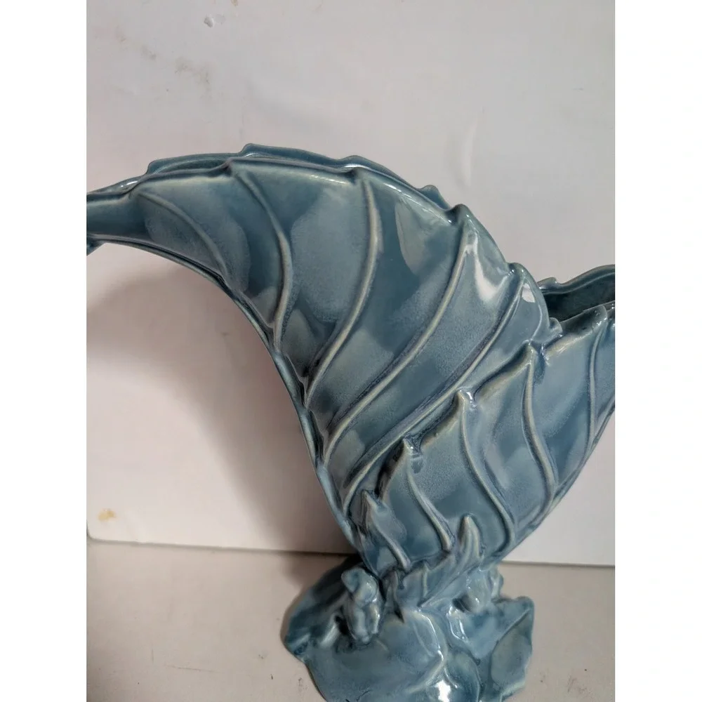 Vintage Hull Art Pottery Cornucopia Vase Blue Leaf Ribbed Glaze MCM